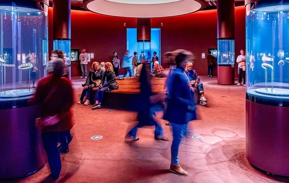 The doors have been closed on one of the largest jewellery showcases in Australian history, with more than one-quarter of a million people visiting the exhibition. | Source: National Gallery of Victoria